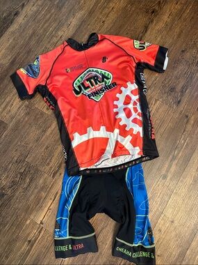 Ultra Finisher Mens Cycling Jersey & Blue Bib Shorts Set  SZ L